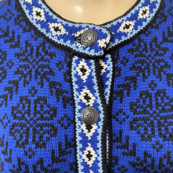 LL Bean Medium Cardigan Sweater Blue Norwegian Fair Isle Cotton Snowflake Nordic - Picture 2 of 5